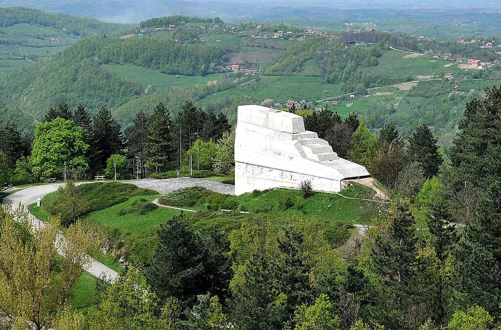 Spomenik palim Krajišnicima na Banj brdu u Banjoj Luci