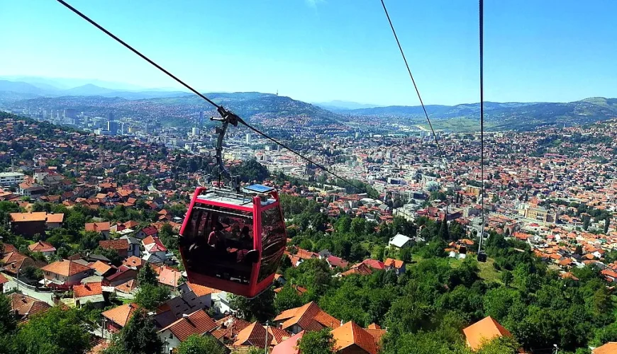 Pogled sa žičare na Sarajevo — “Sarajevo from the cable car”