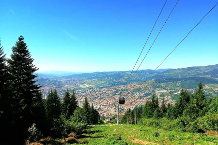 Sarajevo Trebevic, pogled na Sarajevo i žičaru