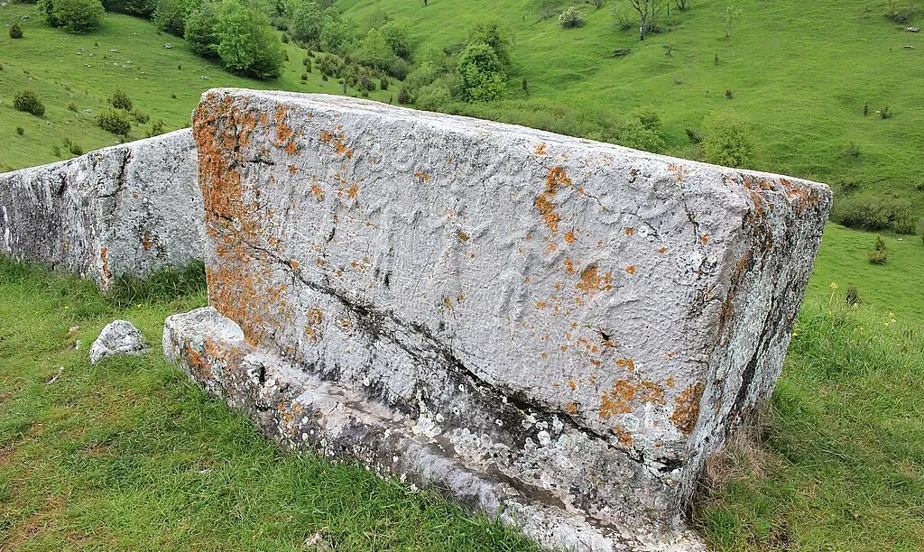 Umoljani, nekropole, stečci, Bjelašnica