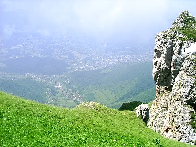 Vlašić, planinarenje, pogled na Travnik