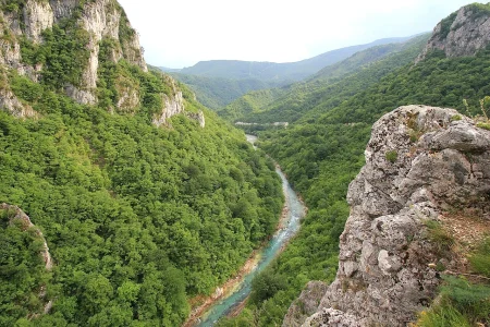 Izvor Neretve i gornji planinski tok