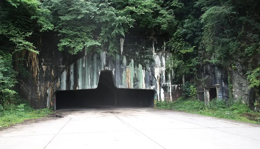 Vojni Aerodrom Željava – Specifičan Izlet iz Bihaća