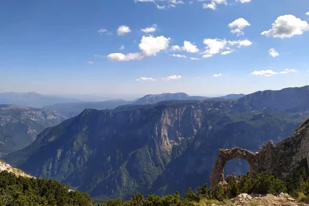 Čvrsnica, Hajdučka vrata