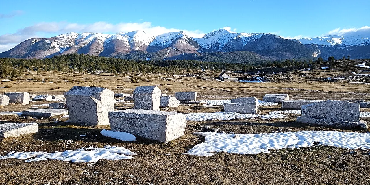 Blidinjsko jezero, nekropole
