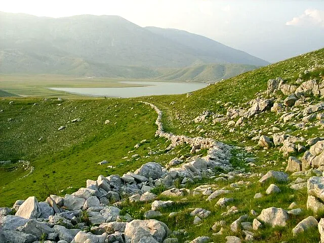 Blidinjsko jezero, priroda i šetnja