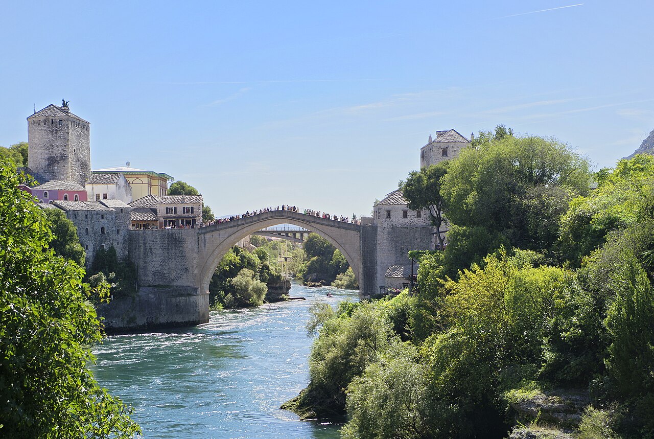Rijeka Neretva u Mostaru