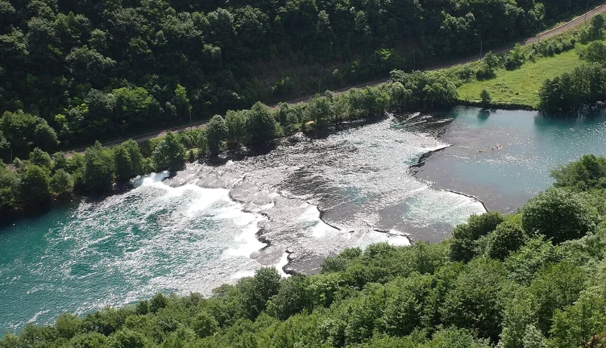 Lohovo – slapovi Une i šumske staze